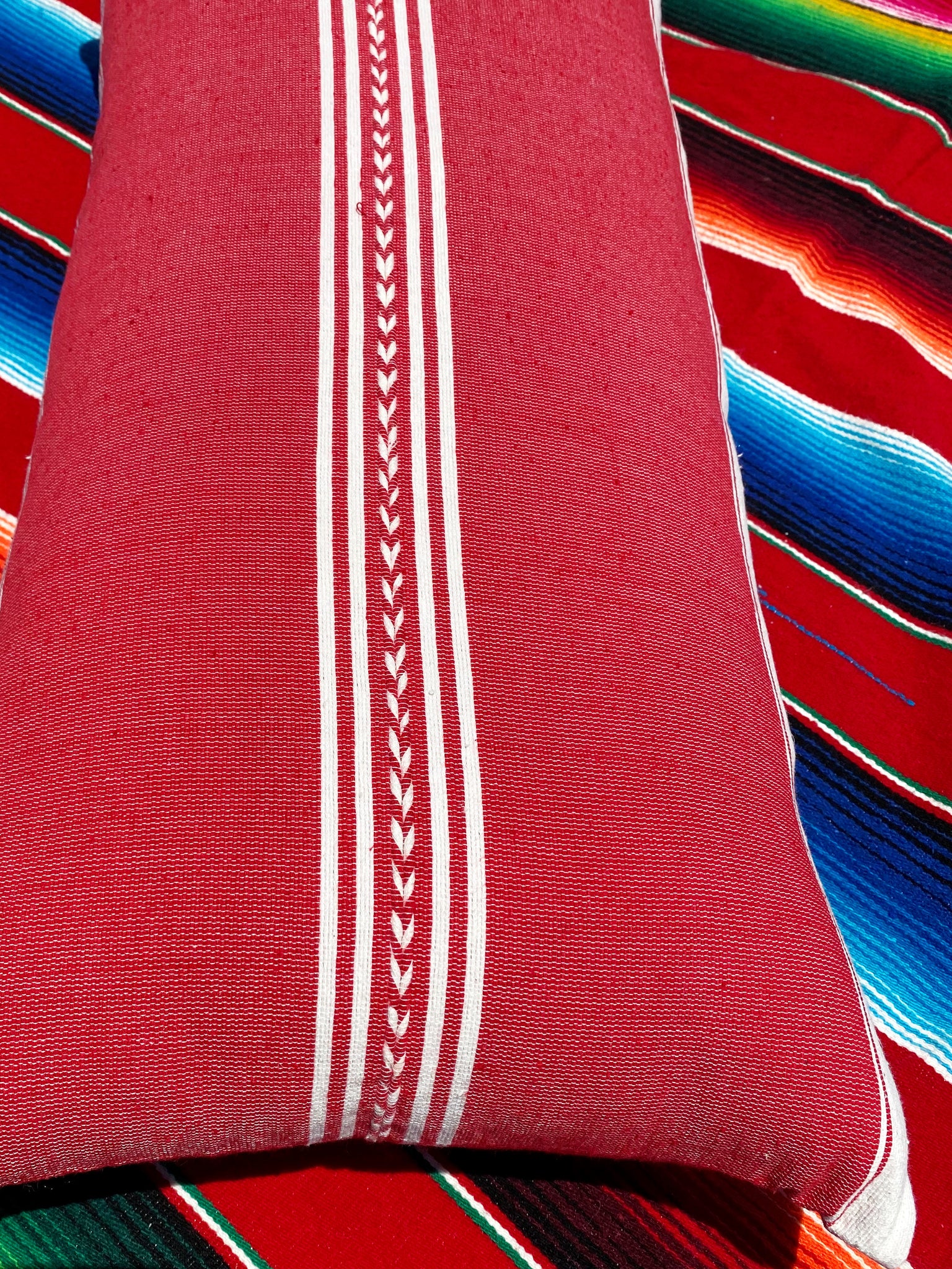 Long Lumbar Pillow Ensenada in Red