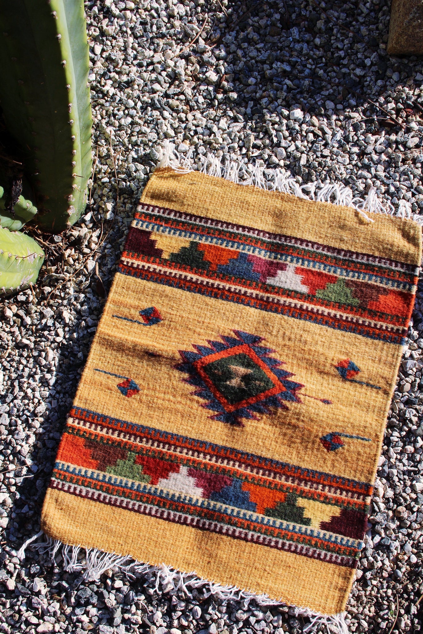 Las Pirámides y el Sol Tapete Small Wool Rug