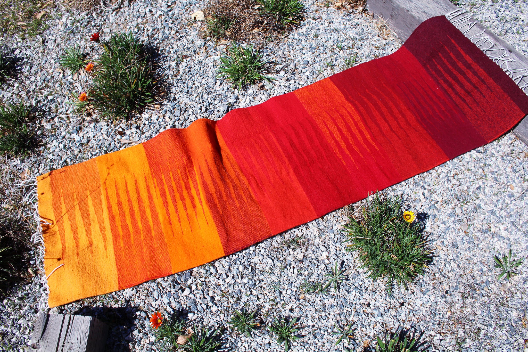 Naranjas y Granadas XL Long Runner Tapete - Artist Heirloom Original Wool Rug